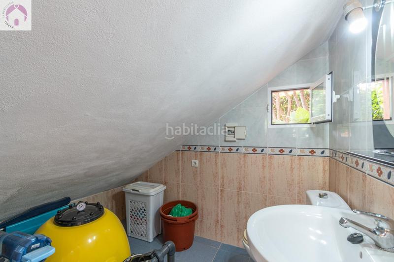 Foto 4246ff67-76da-471f-bc44-59a9dd8e5686. Casa vive la tranquilidad con espacio en este impresionante chalet pareado en el ventorrillo, cullar vega en Cúllar Vega
