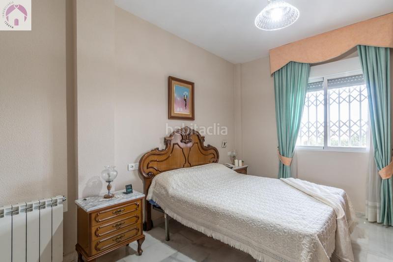 Foto 4fad877a-3c1e-4bde-b8bc-02e063ac27b2. Casa vive la tranquilidad con espacio en este impresionante chalet pareado en el ventorrillo, cullar vega en Cúllar Vega