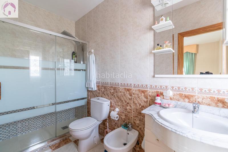 Foto 4ff109ab-b288-400b-bf5c-7669a251dfcf. Casa vive la tranquilidad con espacio en este impresionante chalet pareado en el ventorrillo, cullar vega en Cúllar Vega
