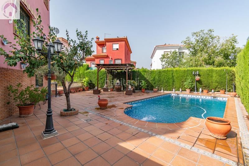 Foto 70787e7c-b1b5-4777-8c3d-881a4f7e2721. Casa vive la tranquilidad con espacio en este impresionante chalet pareado en el ventorrillo, cullar vega en Cúllar Vega