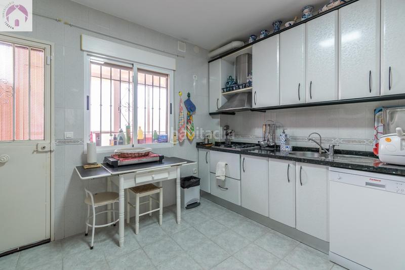 Foto 7583d391-9bab-487b-a563-3a543030e25c. Casa vive la tranquilidad con espacio en este impresionante chalet pareado en el ventorrillo, cullar vega en Cúllar Vega