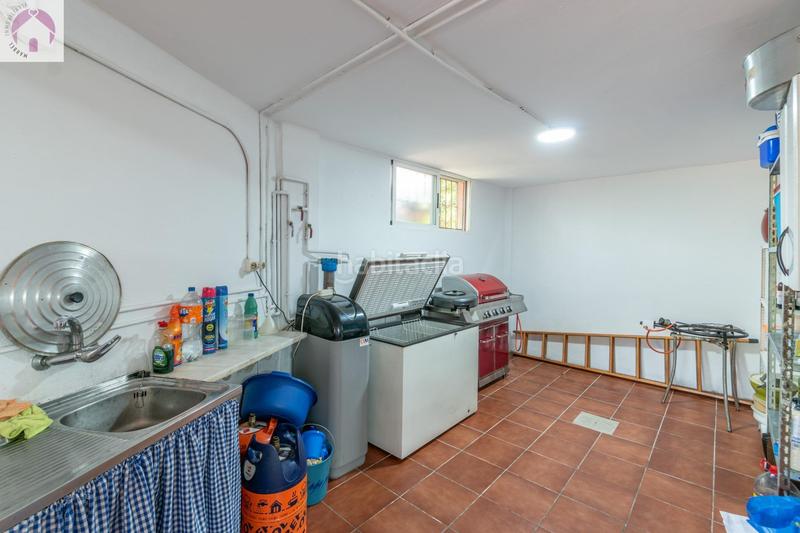 Foto 84bb481a-ce6e-4836-813d-38b1e235daf4. Casa vive la tranquilidad con espacio en este impresionante chalet pareado en el ventorrillo, cullar vega en Cúllar Vega