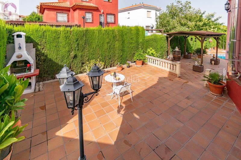 Foto b7e18bde-ea4b-4740-ae1c-21472dca1149. Casa vive la tranquilidad con espacio en este impresionante chalet pareado en el ventorrillo, cullar vega en Cúllar Vega