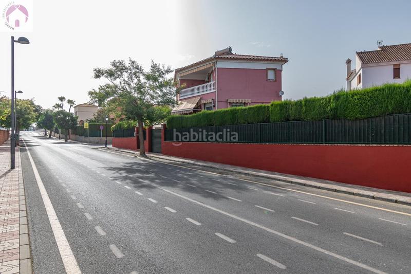 Foto bf3b035f-7aa1-4c23-9c81-b9bd17d408ed. Casa vive la tranquilidad con espacio en este impresionante chalet pareado en el ventorrillo, cullar vega en Cúllar Vega