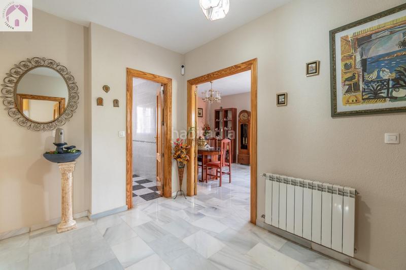 Foto c17338e8-5bc8-4807-b86d-cf1e8db53dff. Casa vive la tranquilidad con espacio en este impresionante chalet pareado en el ventorrillo, cullar vega en Cúllar Vega