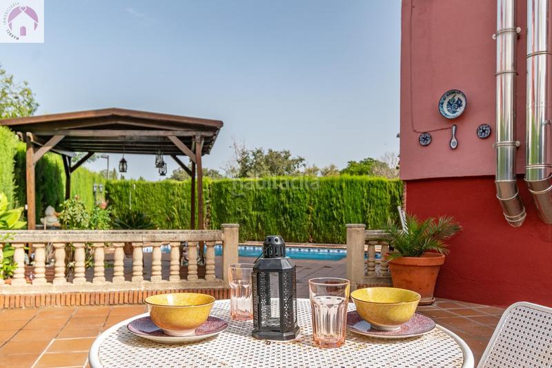 Foto c75f04ae-688f-4051-a7a0-7c49a2cd17af. Casa vive la tranquilidad con espacio en este impresionante chalet pareado en el ventorrillo, cullar vega en Cúllar Vega