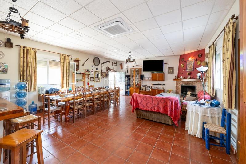 Foto 7f0d0e9f-b846-4626-8116-49b5ab69c046. Chalet !! fantástica finca de recreo a 20 minutos de granada !! en Darro