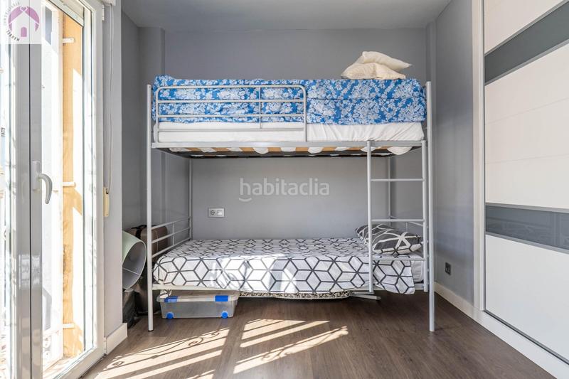 Foto 0a5dc58f-4e36-4071-bf8f-ade659c0cfde. Casa pareada  en esquina en La Zubia Ciudad Zubia (La)