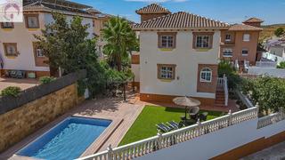 Chalet à Villa de Otura. Exclusivo chalet en venta en otura