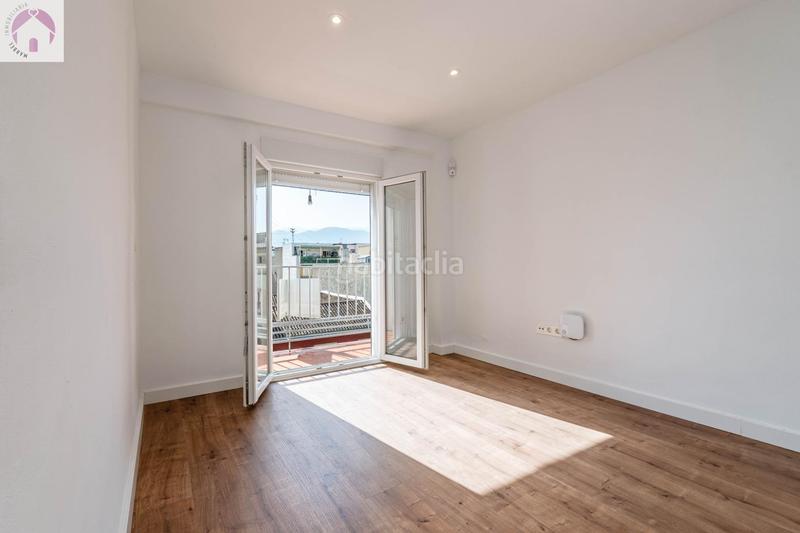 Foto 0beee8e4-8209-4bac-9ae2-46fd3ad5aff0. Piso en Barrio de Zaidín Granada