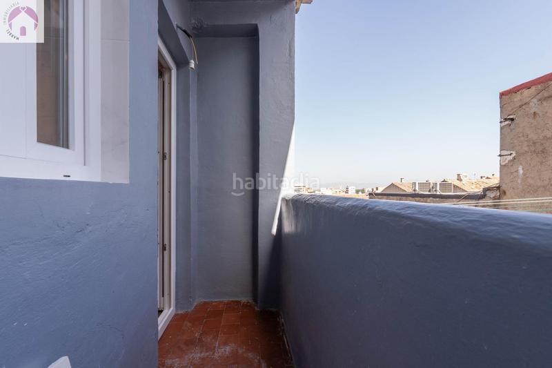 Foto 79a92953-2f39-42fb-abd0-2ca5d29f9c48. Piso en Barrio de Zaidín Granada