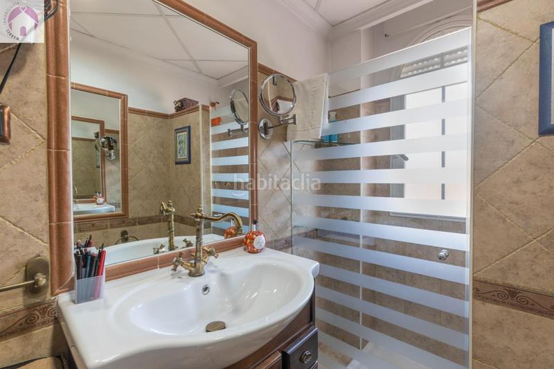 Foto a3b91b45-ee3f-4d83-a9f3-f7990ab16e8d. Casa amb calefacció aparcament a San Francisco Javier Granada