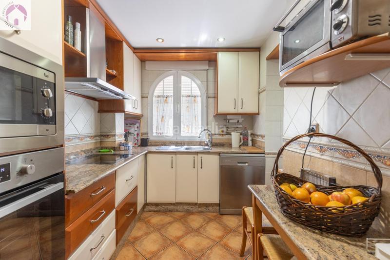 Foto c505c2d2-5ebc-4cbe-91f5-eed1ace88858. Casa amb calefacció aparcament a San Francisco Javier Granada