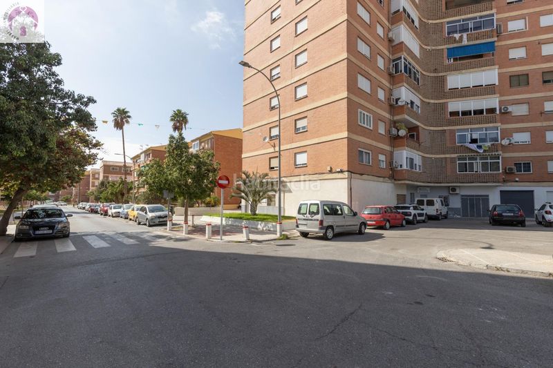 Foto 2e61191f-b902-4401-a5fb-80e149e23220. Piso en calle calle doctor tercedor pisazo en Motril ciudad Motril