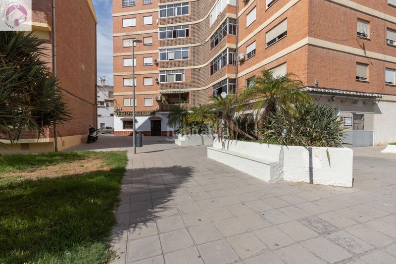 Foto ae75a0fc-ad79-4f21-aad4-4c728a1bc650. Piso en calle calle doctor tercedor pisazo en Motril ciudad Motril