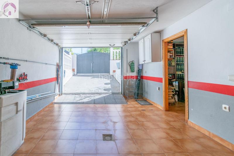 Foto 8a6d1c29-bb6d-47ec-9616-3cd2e7e71b8d. Chalet with heating parking pool in La Zubia Ciudad Zubia (La)