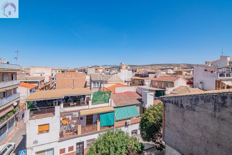Foto 2d664106-1e1e-4d0c-a715-f2d7ac02c78e. Casa adosada casoplon en el zaidin en Barrio de Zaidín Granada