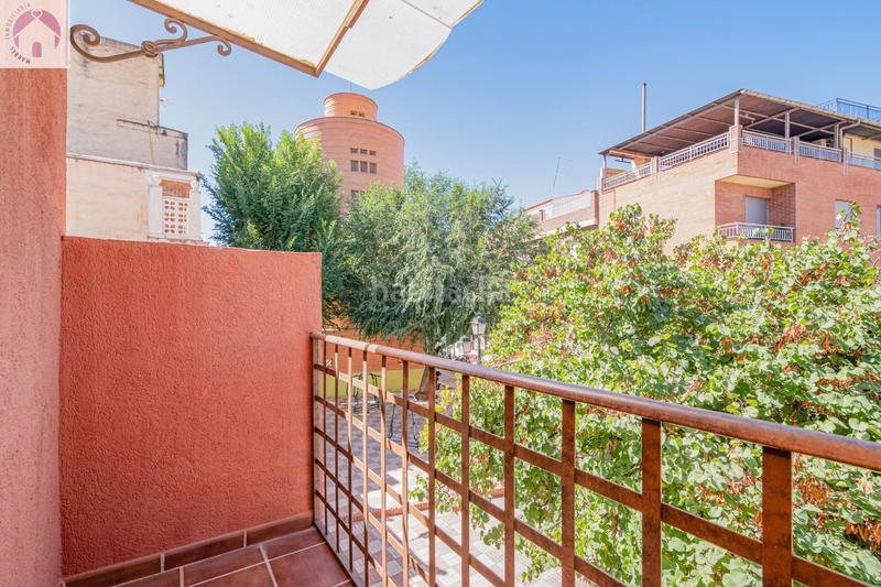 Foto bd93d146-961e-41a0-a6ad-477ec7b30279. Casa adosada casoplon en el zaidin en Barrio de Zaidín Granada