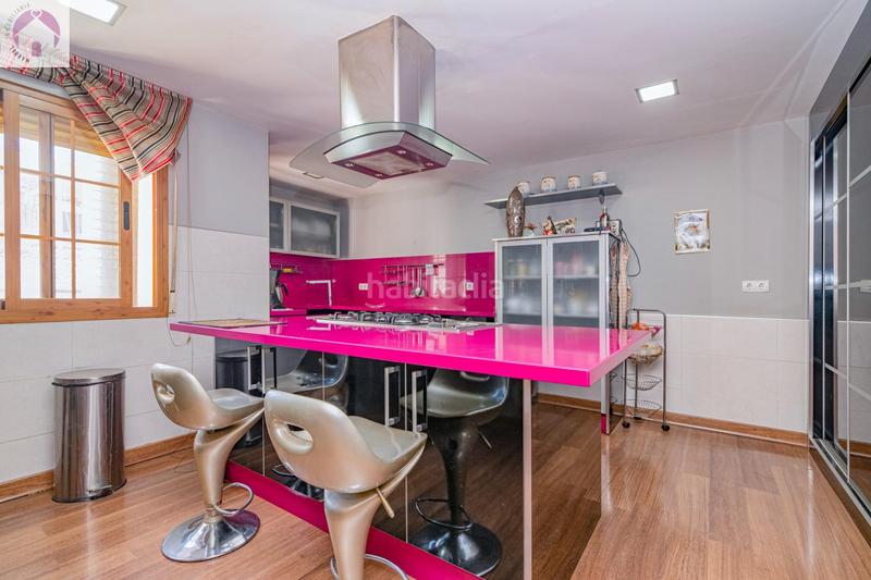 Foto e1bb9a6f-61a4-4472-b67a-b83d90b965c6. Casa adosada casoplon en el zaidin en Barrio de Zaidín Granada