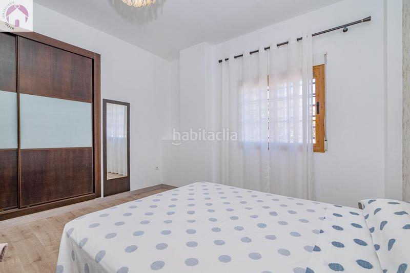 Foto fd423791-671d-48a0-94e0-f7bcc3c120d5. Casa adosada casoplon en el zaidin en Barrio de Zaidín Granada