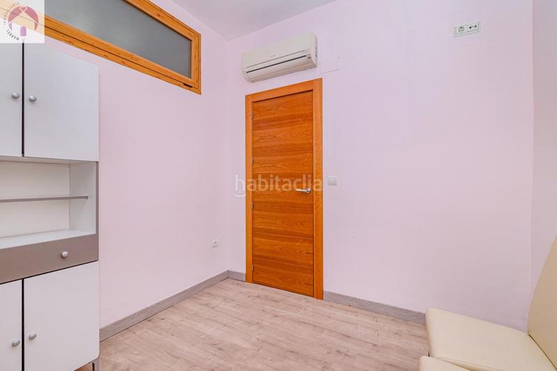 Foto ffdd1346-6d1e-4097-9203-eb006499d319. Casa adosada casoplon en el zaidin en Barrio de Zaidín Granada