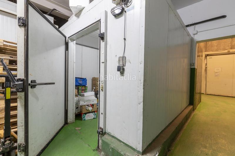 Foto f07f0a73-b050-4658-bdc1-89e5d74b3719. Capannone industriale in Almuñecar centro Almuñécar