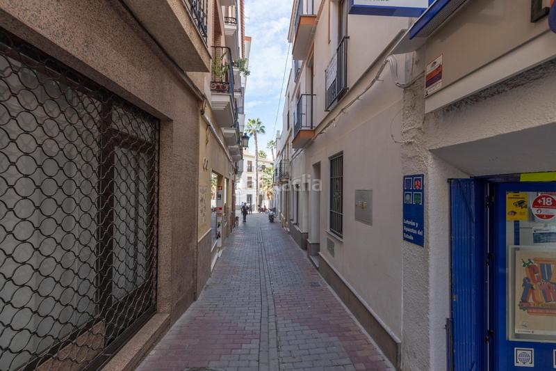 Foto ec58cc42-351f-4404-b1dd-155ae0586256. Piso en Almuñecar centro Almuñécar