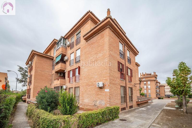 Foto 1cc14c73-934b-4c05-9225-618f76e1dedf. Piso amplio piso en palacio de deportes en Castaño - Mirasierra Granada