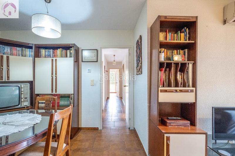 Foto 33de09f8-7b90-4454-ac01-213d8af5f1b8. Piso amplio piso en palacio de deportes en Castaño - Mirasierra Granada