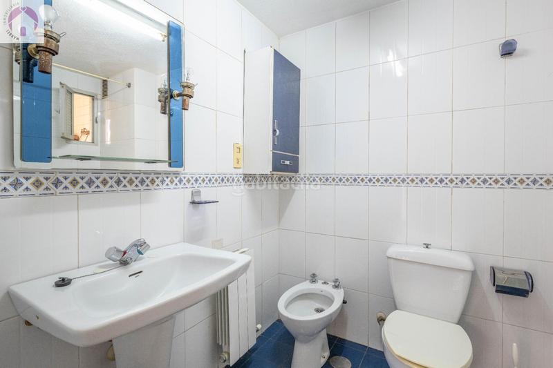 Foto 63fb4622-5633-47aa-a39b-76fff503215f. Piso amplio piso en palacio de deportes en Castaño - Mirasierra Granada