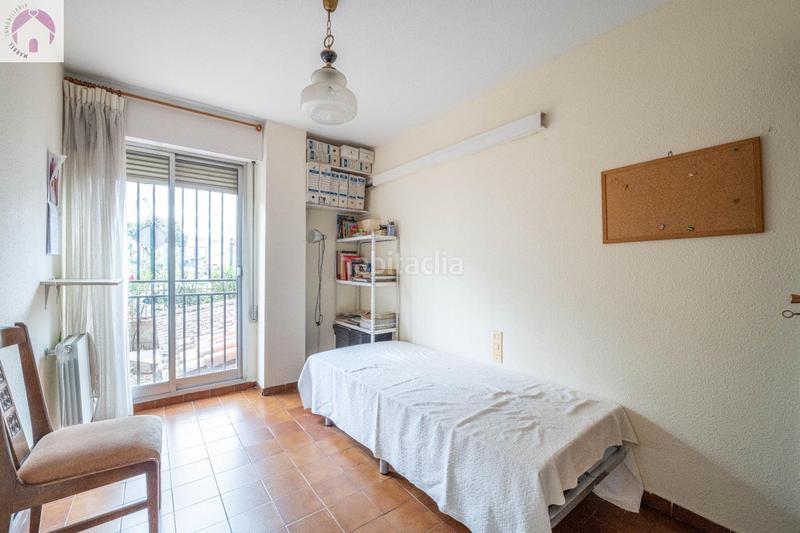 Foto 66fb130f-4b16-4e8e-8280-31cf309f5a4c. Piso amplio piso en palacio de deportes en Castaño - Mirasierra Granada