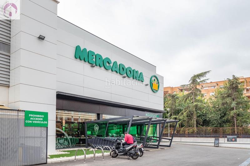 Foto 80a10dc2-0cd1-4da6-8628-7c9ca547fb16. Piso amplio piso en palacio de deportes en Castaño - Mirasierra Granada