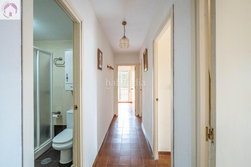 Foto a6d7e463-ca1c-4284-82a3-7981fd6d98b9. Piso amplio piso en palacio de deportes en Castaño - Mirasierra Granada