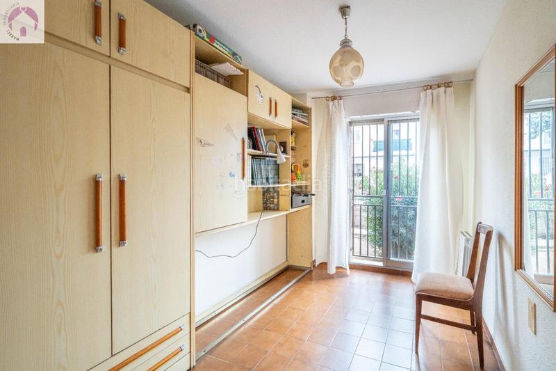 Foto ddc44c5b-3cab-408b-86fc-47cac7b2e0c4. Piso amplio piso en palacio de deportes en Castaño - Mirasierra Granada