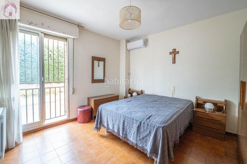 Foto ec92e32e-d080-482c-867a-8f4bd29d5dd8. Piso amplio piso en palacio de deportes en Castaño - Mirasierra Granada