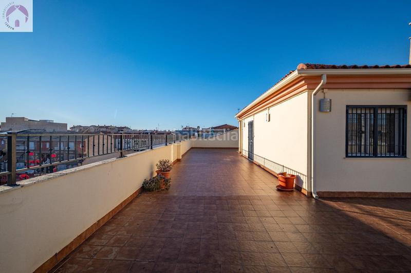 Foto 9b7c72d2-ec35-4d20-ae8f-aa5d99c86b59. Attique avec parking dans San Antón Armilla