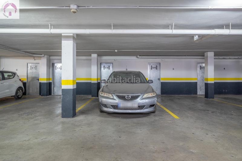 Foto add7777b-10a4-4085-b228-9182e421ab9c. Attique avec parking dans San Antón Armilla