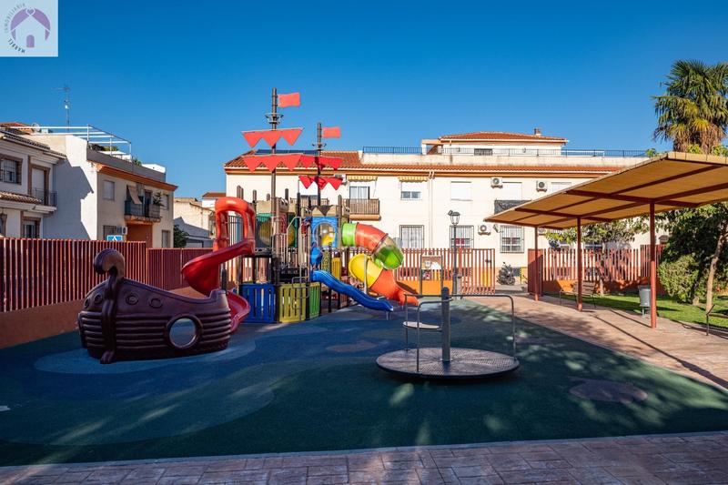 Foto c96c349a-b764-48ae-ad52-d06941fbafd2. Attique avec parking dans San Antón Armilla