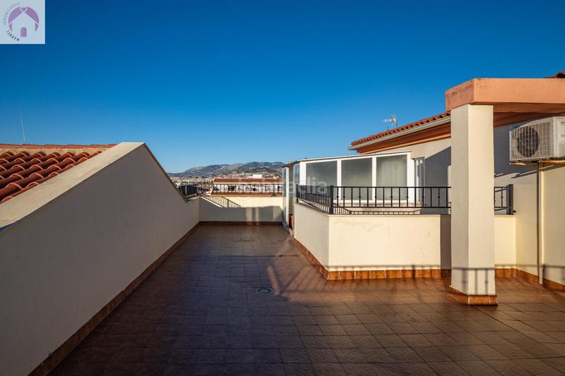 Foto d9f32810-5a5e-498f-bf82-4545a2b34c52. Attique avec parking dans San Antón Armilla