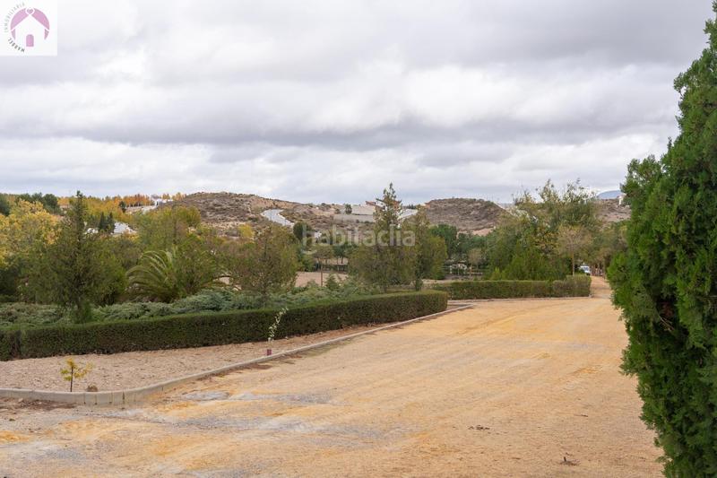 Foto a61267ad-4dbb-4608-851b-8c301d44437f. Terreno residenziale in Dílar