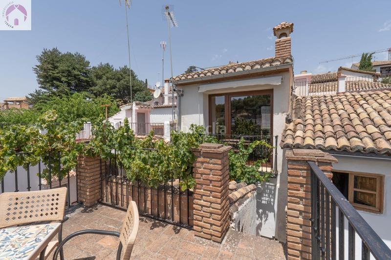 Foto 35e9ffd8-1b1b-49a4-8512-14331a6284f7. Casa dos maravillosas casas en el albaicín con vistas panorámicas a la alhambra en Granada