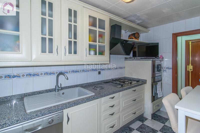 Foto 792bafaf-bc54-4e7e-bf6e-73582c7aa194. Flat in Avda. De los Ogíjares Armilla