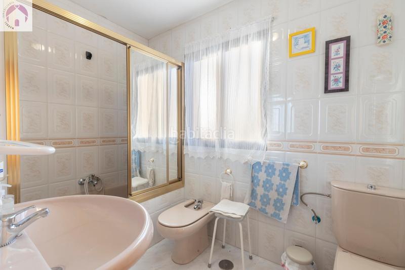 Foto 0bb06b41-6e3a-4dcc-8d53-f8b630a42998. Chalet magnifico chalet en pantano de cubillas en Albolote