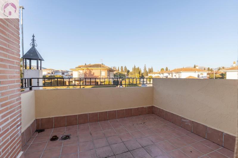 Foto 7340529e-382e-420a-823d-0b0582fbc081. Chalet magnifico chalet en pantano de cubillas en Albolote