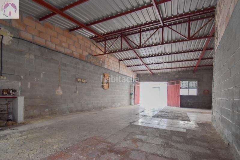 Foto b06ee1ac-d8e0-4e68-a529-9d32253a66cd. Local comercial navealmacen en suelo urbano en Alfacar