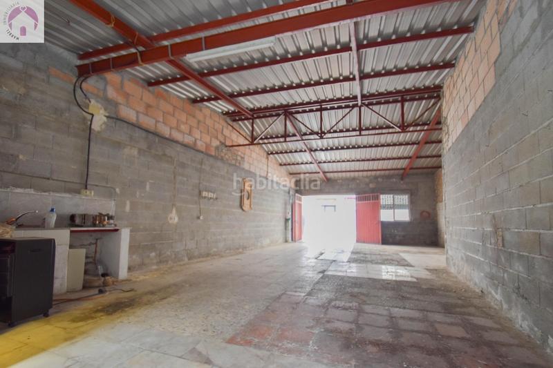 Foto be481f5c-f2cc-45da-ae45-87f7bbf37b3f. Local comercial navealmacen en suelo urbano en Alfacar