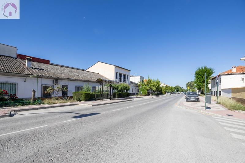 Foto 750956f7-61b7-4a40-b93e-aee6a05389c3. Casa adosada en Rosaleda - Juventud Granada
