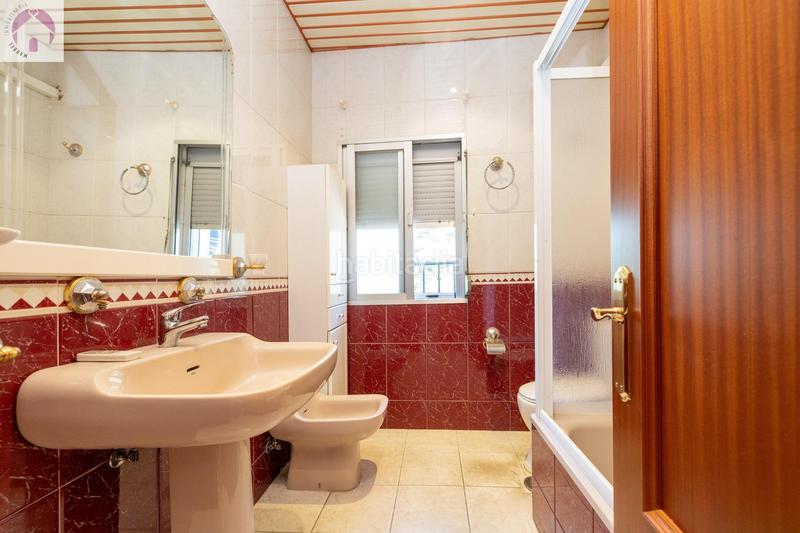 Foto 5f4e07ef-99ed-4e9f-b375-06a7de0ec060. Reihenhaus in Rosaleda - Juventud Granada