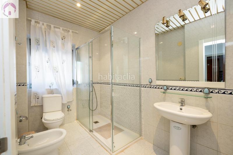 Foto aed03967-212a-47c3-97d1-9d5f5ef035ec. Reihenhaus in Rosaleda - Juventud Granada