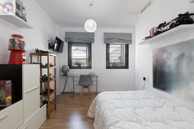 Foto 4f57d4f5-1d2f-4916-b11d-cbbaf95f1db2. Ático pisazo en churriana en Parque de San Roque Churriana de la Vega